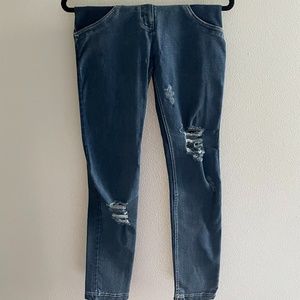 Freddy Ankle Length Zipped Jeans